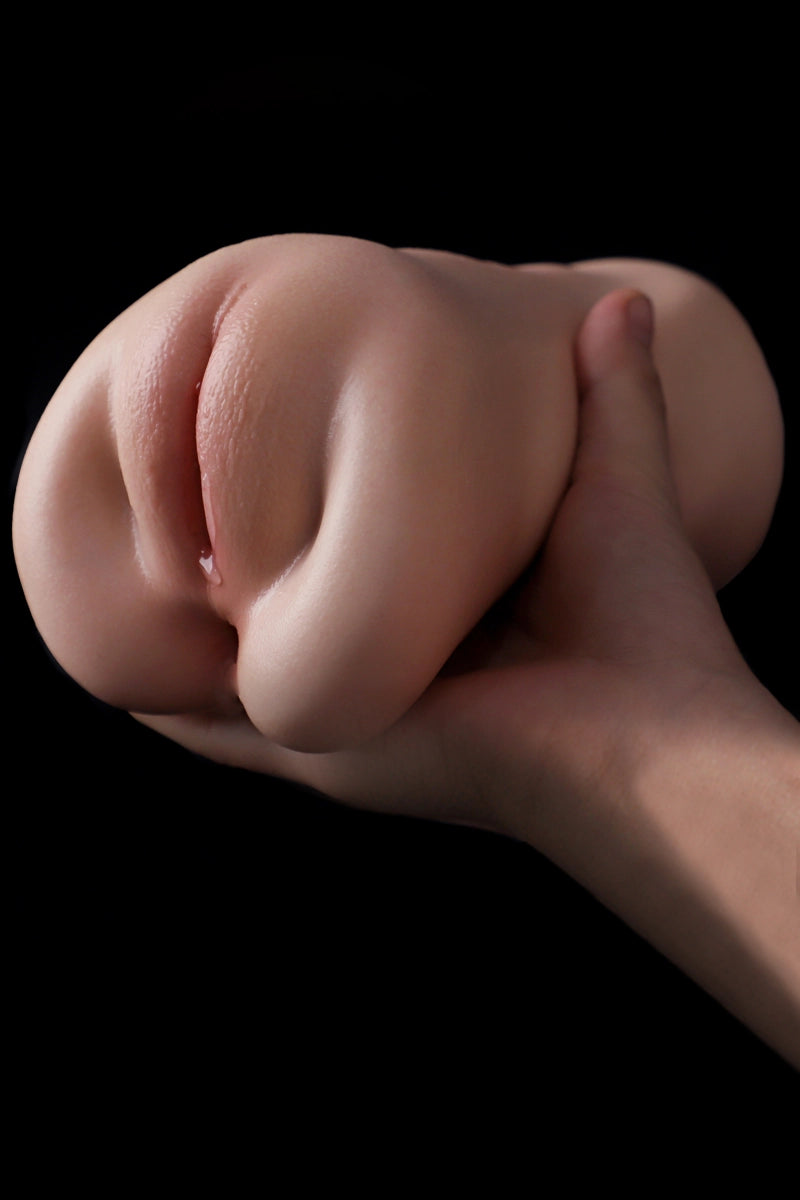 Elsa: 1.65LB Realistic Silicone Pocket Pussy with Virgin Labia